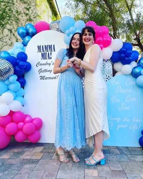 Mama Mia. Greece bridal shower. Last disco. Vegas balloon artist . Mama Mia shower. Mama Mia balloons Mama Mia Themed Bridal Party, Mama Mia Photo Backdrop, Mama Mia Backdrop, Mamma Mia Balloons, Mamma Mia Balloon Arch, Mamma Mia Backdrop, Mama Mia Baby Shower Theme, Mama Mia Theme, Santorini Party