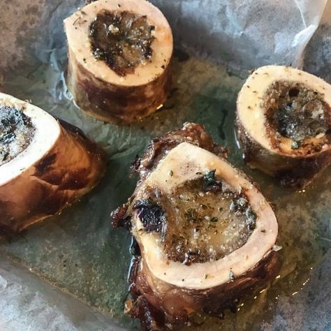 Roasted bone marrow - Mia Kouppa: Taking the guesswork out of Greek cooking...one cup at a time ™ Marrow Bones For Dogs, Peach Fritters, Marrow Recipe, Ox Tails, Beef Marrow Bones, Roasted Bone Marrow, Oven Recipe, Hand Pie, Apple Dumplings