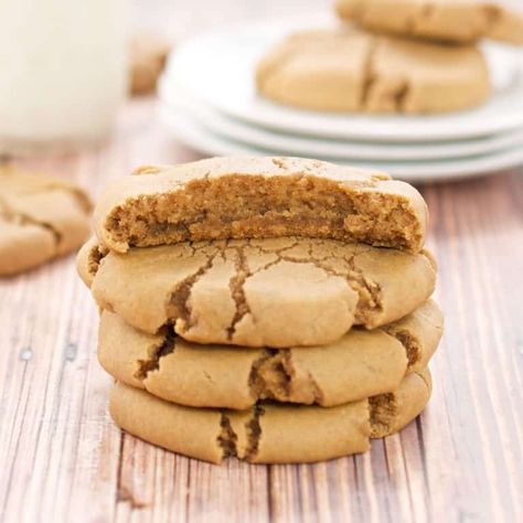 Maple Brown Sugar Cookies Recipe - Sweet Pea's Kitchen Maple Brown Sugar Cookies, Brown Sugar Cookies Recipe, Brown Sugar Cookie Recipe, Soft Sugar Cookie Recipe, Maple Cookies, Brown Sugar Cookies, Maple Brown, Soft Sugar Cookies, Crinkle Cookies