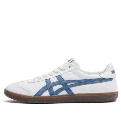 Onitsuka Tiger Tokuten Unisex White/Brown 1183A862-106 (SNKR/Unisex) Tiger Shop, Tiger Shoes, Pretty Shoes Sneakers, Vogue Covers, Apparel Shop, Shoe Inspo, Onitsuka Tiger, Cozy Pullover, Sports Sneakers