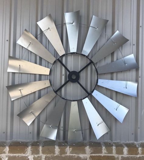 Lighthouse Woodworking Plans, Windmill Ceiling Fan, Windmill Blades, Windmill Art, Spinners Diy, Garden Windmill, Metal Windmill, Windmill Decor, Wind Mill