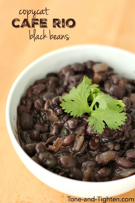 Cafe Rio Black Beans, Copycat Cafe Rio, Cafe Rio Recipes, Pollo Tropical, Slow Cooker Black Beans, Healthy Mexican Recipes, Cafe Rio, Black Bean Recipes, Cooking Black Beans