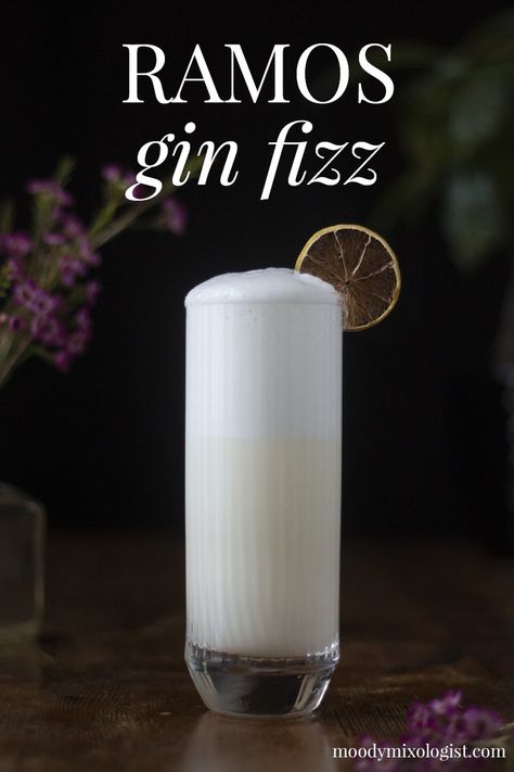 Ramos Gin Fizz - Moody Mixologist Gin Fizz Recipe, Fizz Drinks, Gin Fizz Cocktail, Ramos Gin Fizz, Famous Cocktails, Coctails Recipes, Gin Cocktail Recipes, Cocktails To Try, The Big Easy