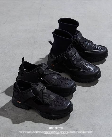 Cloud Walker, Zombie Games, Techwear Fashion, Footwear Design, Hiking Sandals, Fashion Footwear, Streetwear Men, Streetwear Men Outfits, Future Fashion