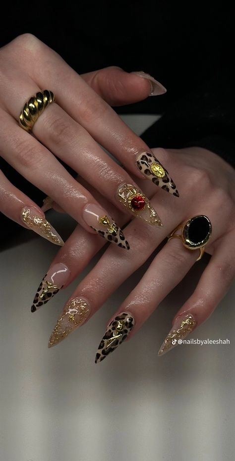 Red And Gold Nails, Milky Nails, Vintage Nails, Her Nails, Leopard Nails, Soft Nails, Glam Nails, Hot Nails, Girls Nails