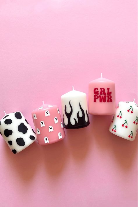 Arte Aesthetic, Soya Mumu, Homemade Scented Candles, Candle Crafts Diy, Printed Candles, Hand Painted Candles, Aesthetic Candles, Cute Candles, Painted Candles