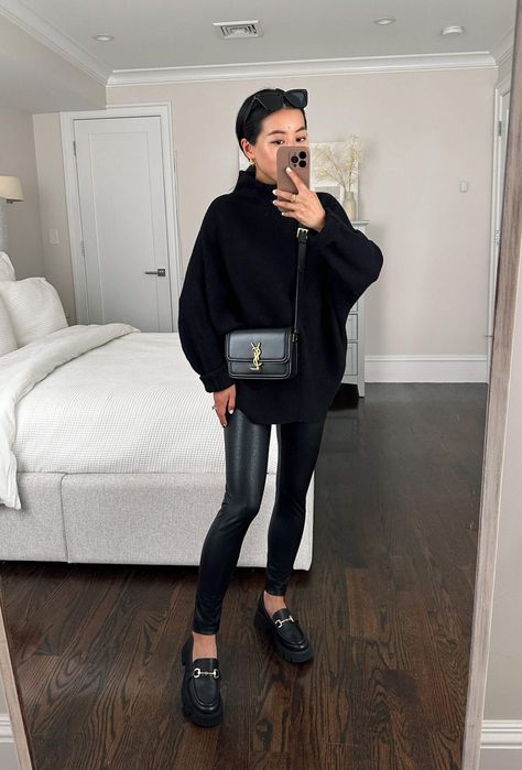 Style Platform Loafers, Fall Leggings Outfit, Platform Loafers Outfit, Petite Fall Outfits, Black Loafers Outfit, Loafers For Women Outfit, Loafer Outfits, Faux Leather Leggings Outfit, Leggings Outfit Fall