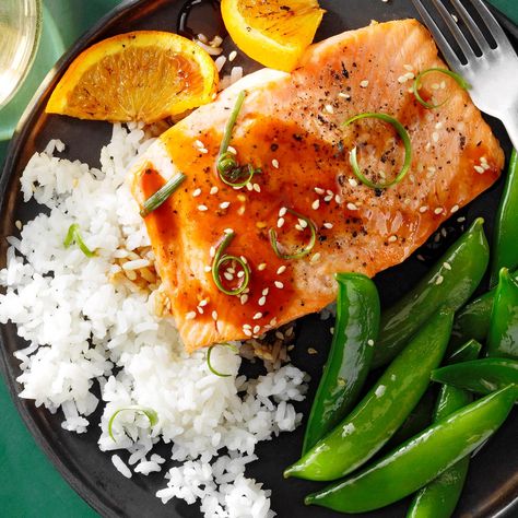 Orange Soy Salmon with Rice Seafood Dinner Ideas, Salmon With Rice, Soy Salmon, Walleye Recipes, Best Fish Recipes, Salmon Soy Sauce, Scampi Recipe, Orange Salmon, Easy Salmon Recipes