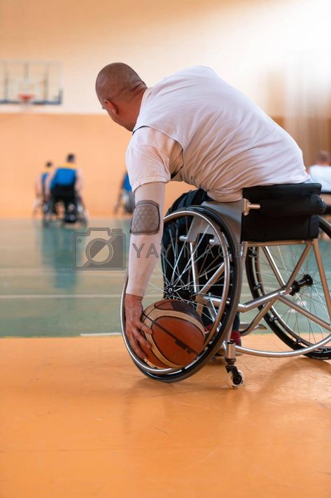 Wheelchair Aesthetic, Wheelchair Basketball, Graphic Hoodies Aesthetic, Adaptive Sports, Hoodies Aesthetic, Yay Images, Sports Gym, Sport Gym, Basketball Teams