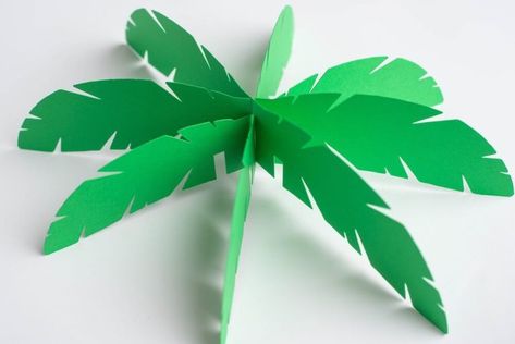 Luau Palm Tree Centerpiece | Hawaii Decorations | Hawaii Travel with Kids Diy Palm Tree Leaves, Palm Trees Diy, Palm Tree Template, Diy Palm Tree, 3d Palm Tree, Hawaii Decorations, Luau Centerpieces, Hawaiian Decorations, Paper Palm Tree