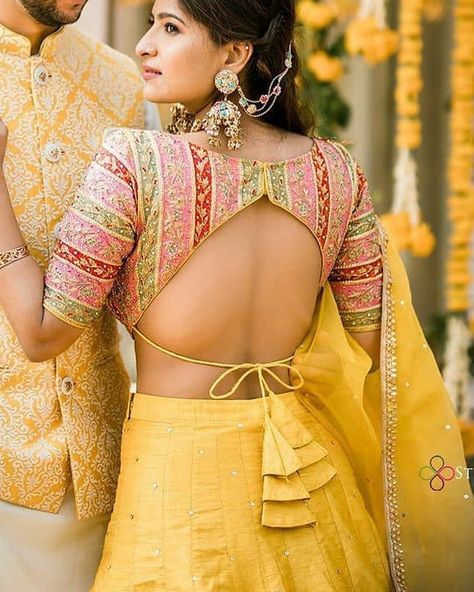 Save them now 💯. Bridal Blouse Back Designs, Blouse Back Designs, Backless Blouse Designs, New Saree Blouse Designs, Traditional Blouse Designs, Latest Model Blouse Designs, Lehenga Blouse Designs, Blouse Design Images, Blouse Back