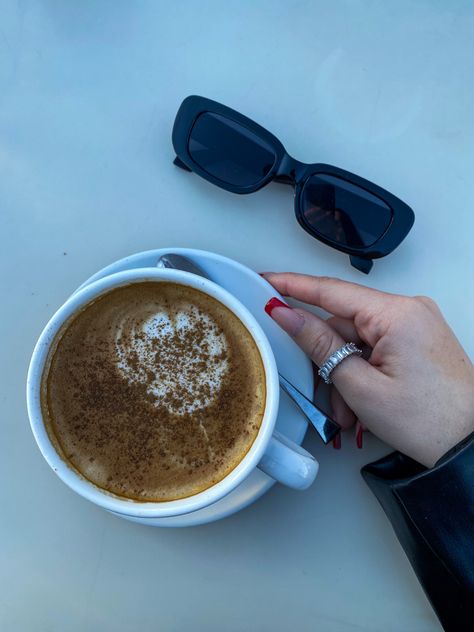 #coffee #coffeelover #nails #aesthetic #sunglasses Coffee And Milk, Aesthetic Sunglasses, Sunglasses Aesthetic, Coffee Aesthetics, Nails Aesthetic, Aesthetic Coffee, Whiteboard, Coffee Lover, Milk