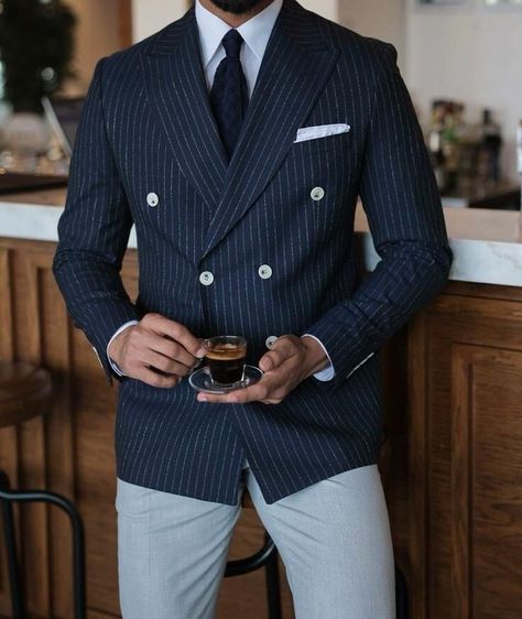 Gentleman's Gazette, Coat Pant For Men, Gentleman Outfit, Classy Suits, Italian Suit, Suit For Men, Technology Wallpaper, Pant Suit, Wedding Suits Men