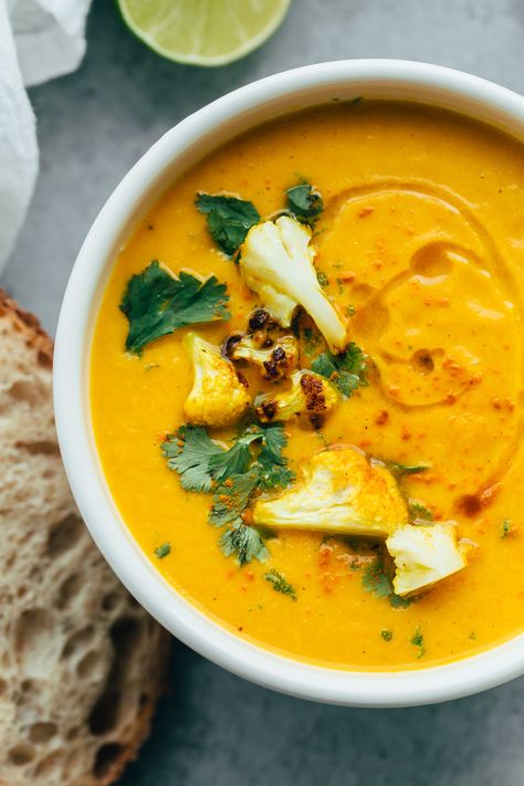 Roasted Cauliflower Soup with Coconut and Turmeric. This healthy cauliflower soup recipe is flavored with Thai chili paste and coconut milk! Turmeric Stew, Healthy Cauliflower Soup, Cooking Cauliflower, Curry Roasted Cauliflower, Cauliflower Soup Healthy, Thai Chili Paste, Turmeric Soup, Roasted Cauliflower Soup, Cauliflower Soup Recipes