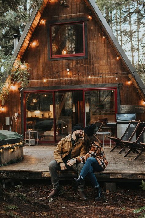 Cabin Engagement Photos, Best Ways To Propose, Gifford Pinchot National Forest, Fall Home Decor Ideas, Cabin Trip, Cabin Aesthetic, Romantic Cabin, Ways To Propose, Romantic Retreat