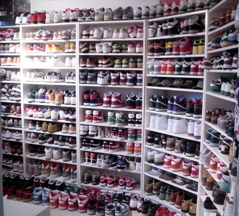 nike dream closet full of shoes Sneaker Closet, Sneakerhead Room, Sneaker Storage, Shoe Room, Shoe Wall, Dream Closets, Hype Shoes, Bags Shop, Shoe Closet