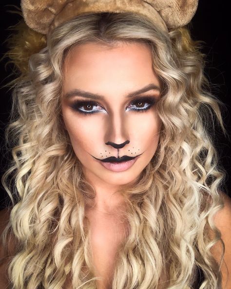 Lion Costume Women, Lion Makeup, Lion Halloween Costume, Lion Halloween, Make Up Diy, Cat Halloween Makeup, Lion Costume, Bridesmaid Makeup, Fantasias Halloween