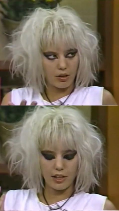 Morning Show - NYHC (1986) 1980s Punk Makeup, 1970s Punk Makeup, 80s Punk Hair Women, Punk Make Up 80s, 80s Alt Makeup, Punk Makeup Looks 80s, 1980s Goth Makeup, Goth 80s Makeup, Post Punk Makeup