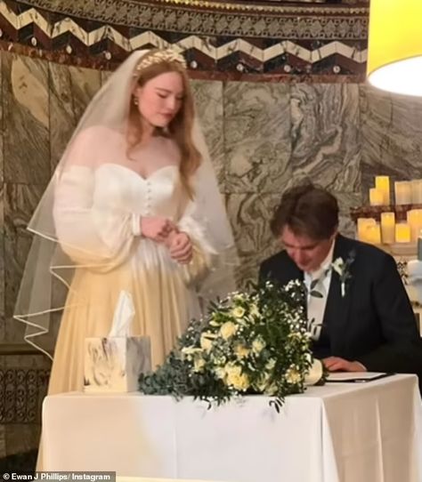 Singer Freya Ridings secretly marries partner in 'magical' ceremony | Daily Mail Online Freya Ridings, Secretly Married, Intimate Ceremony, Two And A Half, In November, Daily Mail, In London, Wedding Ideas, Weddings