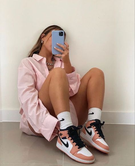 Street Style: Women's Nike Air Jordan 1's | Fashion Cognoscente Pink Jordans Outfit, Jordan 1 Mid Pink Quartz, Jordan Outfits Womens, Jordan 1 Mid Pink, Air Jordan 1 Outfit Women, Jordan Outfit Women, Air Jordan Outfit, Jordan 1 Outfit Women, Jordan 1 Outfit