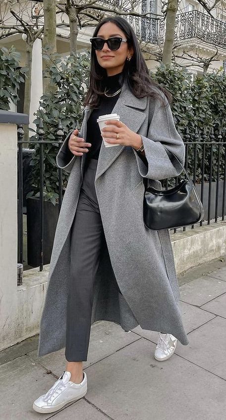 Grey Coat Outfit Winter, Grey Outfit Fall, Coat Outfits For Women, Grey Coat Outfit, Mantel Outfit, Long Coat Outfit, Long Grey Coat, Winter Coat Outfits, Chique Outfit