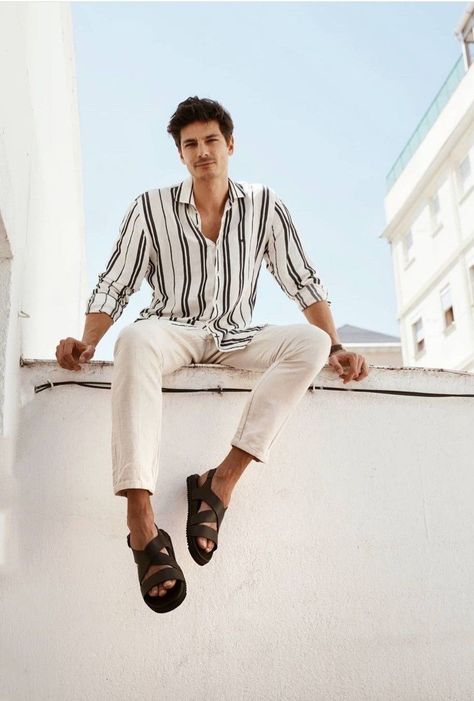 Florence Italy Outfits Men, Vacation Outfits Men, Italian Mens Fashion, Classy Clothing, European Men, Mens Summer Outfits, Mens Casual Outfits Summer, Monthly Subscription Boxes, Hipster Mens Fashion