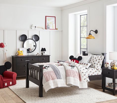 Mickey Mouse Nursery, Mickey Mouse Room, Mickey Mouse Bedroom, Casa Disney, Minnie Y Mickey Mouse, Disney Bedrooms, Toddler Room, Boy Room, Disney Mickey Mouse