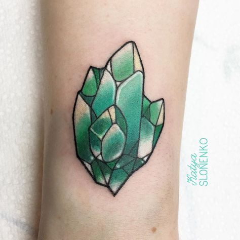 Kryptonite Tattoo, The Wrist Tattoo, Crystals Tattoo, Superman Kryptonite, Brighton Tattoo, Stone Tattoo, Amsterdam Tattoo, Green Tattoos, Jewel Tattoo