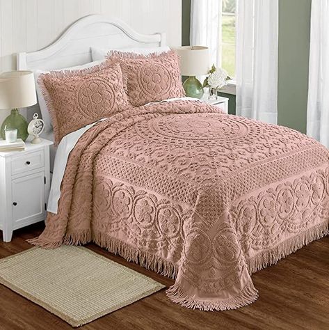 Luxury Hotel Bedding, Ruffle Bedspread, Pink Bedspread, Ivory Bedding, Hotel Bedding, Queen Bedspread, Mid Century Modern Bedroom, Crochet Blanket Designs, Chenille Bedspread