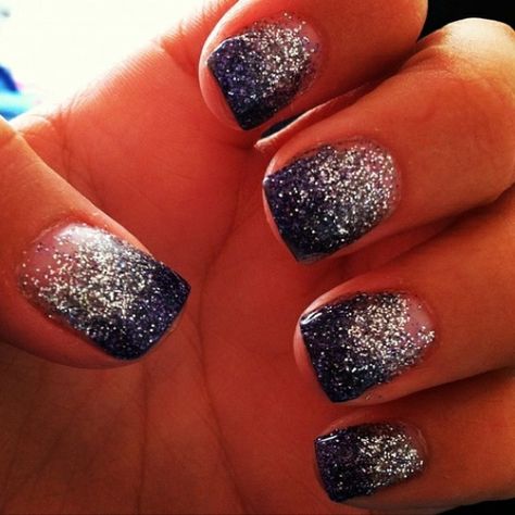 Sparkly black & silver fade Blue And Silver Nails, Dark Nail Polish, Ombre Nails Glitter, Silver Nail, Colorful Nails, Ombre Nail Designs, Nail Stuff, Dark Nails, Silver Nails