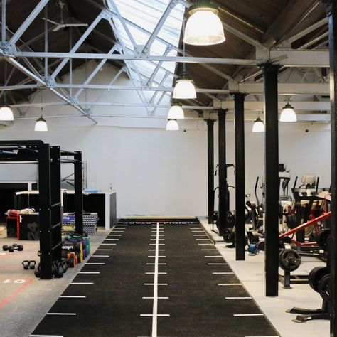 Black Turf Gym, Gym Designs, Gym Aesthetics, Gym Wallpaper, Gym Setup, Gym Interior, Daily Ideas, Gym Ideas, Gym Flooring