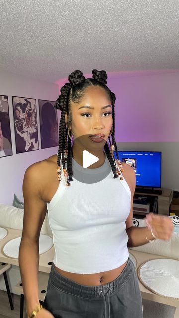 Mariah Ashley ♡ on Instagram: "trying creative hairstyles pt. 1🫶🏽i really wanted to do a 90s inspired style and i’ve always liked the way bantu knots look on other people so i decided to give them a try - what do you guys think??👀

#hairtutorial #blackgirlhairstyles #hairideas" Simple Fast Hairstyles For Black Women, Boho Bantu Knots, Bantu Knots Hairstyles Half Up, Rubberband Hairstyles Black Women, Bantu Knots On Natural Hair, Bantu Knots Hairstyles, Bantu Knot Styles, Knot Hairstyles, Bantu Knot Hairstyles