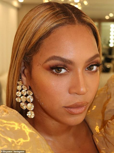 Beyonce Makeup, Beyonce Hair, Queen Bee Beyonce, Beyonce Knowles Carter, Beyonce Style, Beyoncé Giselle Knowles-carter, Beyoncé Giselle Knowles, Beyonce And Jay Z, Beyonce Queen