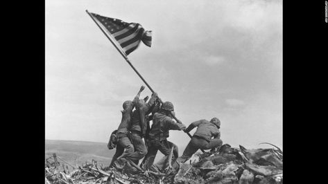 75 years ago, US Marines raised the American flag over Iwo Jima | WGN-TV Iwo Jima Flag, Battle Of Iwo Jima, Ww2 Photos, Iwo Jima, Famous Photos, Us Marines, Modern History, Us History, Iconic Photos