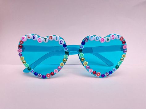 Bedazzled Sunglasses, Festival Glasses, Rave Sunglasses, Rave Aesthetic, Rave Glasses, Beaded Sunglasses, Diy Stencils, Festival Sunglasses, Flower Pens