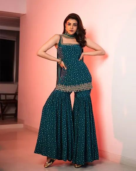 Blue Sharara, Arpita Mehta, Gharara Designs, Sharara Designs, Indian Outfits Lehenga, Traditional Indian Outfits, Indian Gowns Dresses, Trendy Dress Outfits, Designer Party Wear Dresses