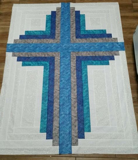 Cross Quilt Pattern Free, Log Cabin Cross Quilt, Christian Quilts, Cross Quilt Block, Quilt Pattern Free, Quilted Cross, Lap Quilt Patterns, Log Cabin Quilt Pattern, Log Cabin Quilt Blocks