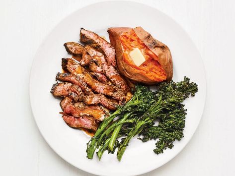 Bourbon Grilled Flank Steak, Flank Steak Recipe, Steak Kebabs, Popular Healthy Recipes, Flank Steak Recipes, Cream Sauce Recipes, Grilled Steak Recipes, Grilled Flank Steak, Yummy Meals