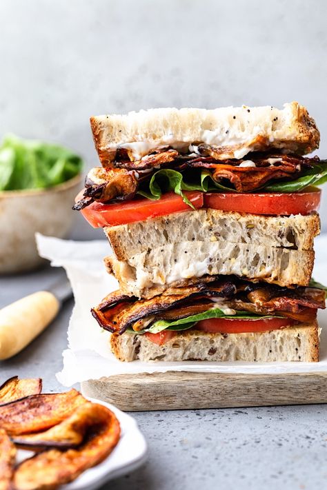 Vegan Eggplant BLT Sandwich - Cupful of Kale Ultimate Blt, Eggplant Bacon, Blt Recipe, Struggle Meals, Eggplant Sandwich, Recipe Eggplant, Blt Recipes, The Perfect Sandwich, Vegan Sandwich Recipes