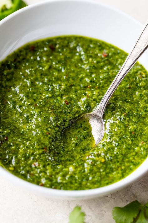 Zoug Sauce Recipes, Middle Eastern Sauce Recipes, Mediterranean Green Sauce, Zhoug Sauce Recipes, Middle Eastern Green Sauce, Zoug Sauce, Mint Sauce Recipe For Lamb, Lebanese Hot Sauce, Zhoug Sauce