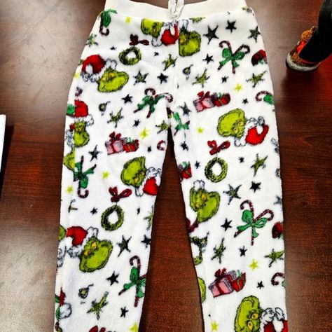 Grinch Pajama Pants Grinch Pj Pants, Grinch Pajama Pants, Grinch Pajamas, Girls Pajama Pants, Girls Pajama, Preppy Girls, Pj Pants, The Grinch, Business Day