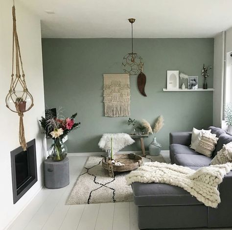 Sage Living Room, Green Walls Living Room, Sage Green Living Room, Green Living Room Decor, Living Room Wall Color, Room Wall Colors, Living Room Decor Inspiration, Cosy Living Room, Living Room Color Schemes