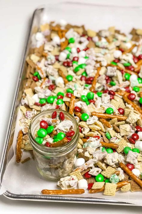 'Tis the season for sweet and salty, and easy. This simple Christmas Crack recipe can be made in 5 minutes or less -- and is incredibly tasty. Does it get better than that?