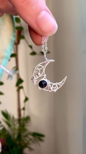 Wire Wrapped Moon, Wrapping Tutorial, Wire Wrapping Tutorial, Wire Wrapped Jewelry Tutorials, Pendant Tutorial, Jewelry Pliers, Diy Wire Jewelry, Moon Jewelry, Jewelry Tools