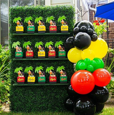 Jamaican Theme Party, Jamaican Theme Party Ideas, One Love Party, Rasta Party, Party Balloons Diy, Theme Party Ideas, Love Party, Birthday Boys, First Birthday Party Themes