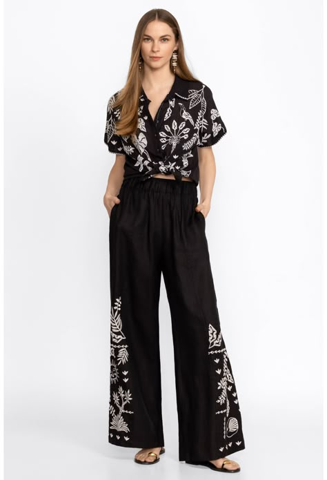 Offering brilliant contrast and impeccable detailing, the Luciana Wide Leg Seamed Pants are resort ready. Crafted from 100% breathable linen and embellished with bold embroidered panels for a visually stunning contrasting look, these pants feature an elastic waist. Pair with a black silk cami and strappy heels for an evening out. Boho Chic Pants, Silk Set, Silk Cami, Embroidered Jeans, Boho Chic Outfits, Black Silk, Resort Wear, Evening Wear, Summer Women