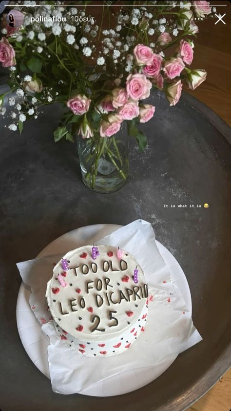 Instagram story ideas aesthetic, 25th birthday cake, leonardo di caprio Fun 25th Birthday Cake, 25th Bday Theme Party Ideas, Birthday Cake Instagram Stories, 25 Birthday Aesthetic, Quarter Of A Century Birthday, 25th Birthday Themes, Cake 25th Birthday, Fun Birthday Cake Ideas, 25 Birthday Ideas