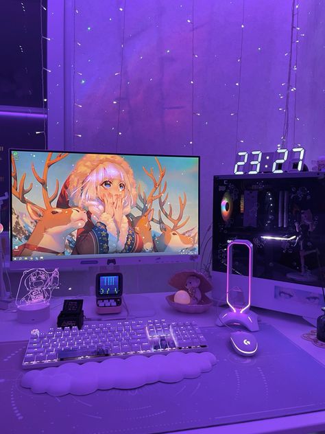 Purple Desk Setup, Purple Setup, Desk Tech, Cool Gaming Rooms, Kawaii Computer, White Desk Setup, Purple Desk, Gaming Girl, Games Room Inspiration