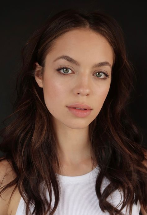 Claudia Sulewski, Actor Headshots, Makeup, Hair, Make Up