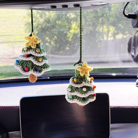 Crochet Christmas Tree Car Accessories! Guaranteed to arrive before Christmas!🎄 Elevate your car's interior with the festive spirit of the holidays. This unique Christmas tree accessory is not only eye-catching during the day, also features a special glow-in-the-dark effect, creating a charming ambiance for your nighttime drives. Watch as it lights up, adding a delightful and festive glow to your car's interior at night!  Free Wooden Tag with Personalized gift Message Free cute Keychain /Keyrin Amigurumi Car Hanging, Crochet Keychain Christmas, Christmas Crochet Car Hanger, Crochet Christmas Car Hanger, Car Hanger Crochet, Crochet Starting, Dark Christmas Tree, Crochet Car Hanger, Car Hanging Crochet